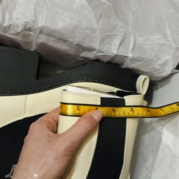 NINE WEST PLATFORM CHELSEA Doleas Boots, Size 10/11 - Picture 9 of 11